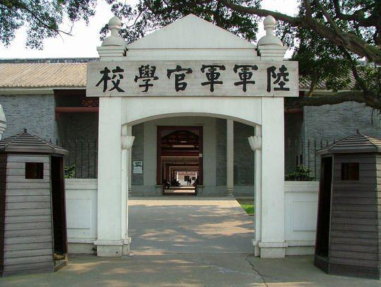 八年全面抗战,黄埔军校师生伤亡多少人?