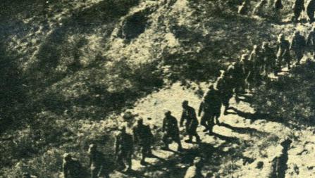 抗战时期中国军队依靠何种方式与日军抢夺山头?